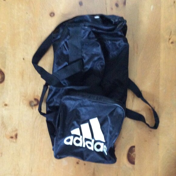 Adidas Medium Black Duffel Bag – Multi‑Compartment Gym/Travel Bag - Picture 1 of 4